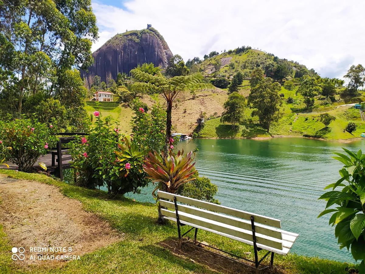 Ecolodge Bahia Del Penon Guatapé Εξωτερικό φωτογραφία