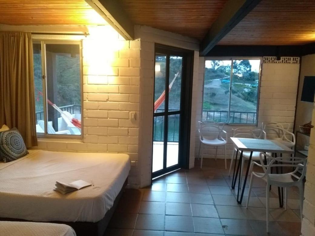 Ecolodge Bahia Del Penon Guatapé Εξωτερικό φωτογραφία