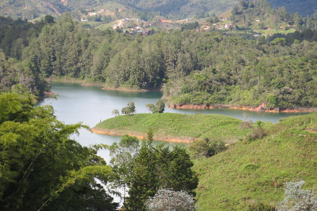 Ecolodge Bahia Del Penon Guatapé Εξωτερικό φωτογραφία